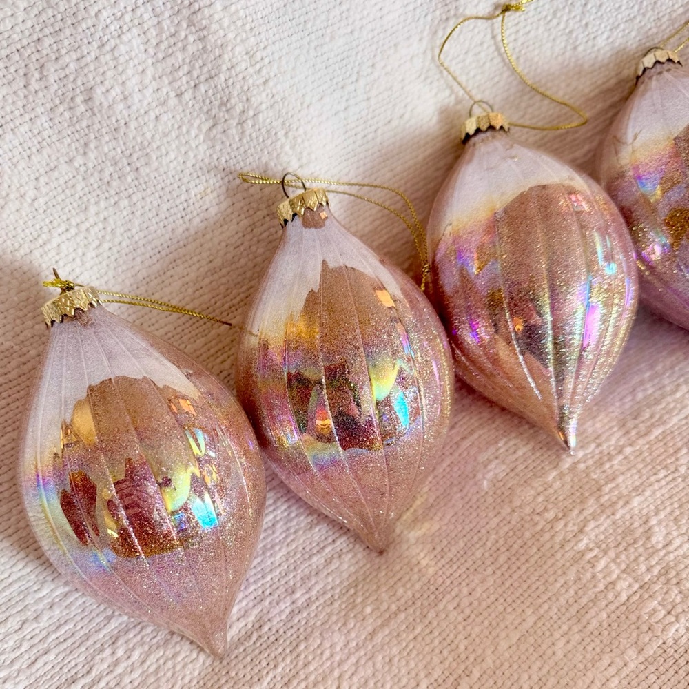 VINTAGE 6 Glass Iridescent Swirl Teardrop Christmas Ornament Set Rose Gold 6”